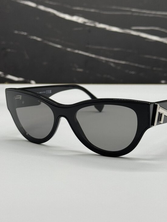 NEW FENDI FE40135I 01A SUNGLASSES BLACK WOMEN EYEWEAR FENDI main image 6